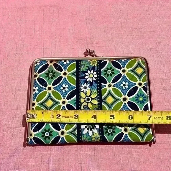 Vera Bradley Small Photo Album Kiss Lock Green Blue Floral Daisy - Picture 6 of 9